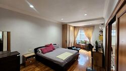 Mayflower Gardens (D20), Terrace #564994331